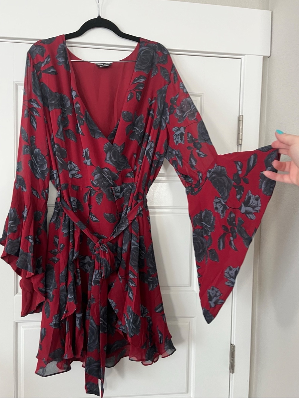 Like New City Chic Plus Size 16 Red Mini Dress with Grey and Black Rose Print - Picture 7 of 12